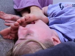 Voeten, Fetisj, Voeten fetish, Hd, Lesbisch, Moeder die ik wil neuken, Slaaf, Tiener
