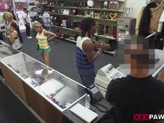 Shagging your girl in my pawn shop - Hard Fuck