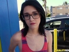 Cul, Gros cul, Sucer une bite, En levrette, Petite amie, Branlette thaïlandaise, Rasée, Nénés