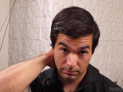 ベビーシッター, 茶髪の, 浮気者, 手コキする, ヒール, 異人種間, ジーンズ, ハメ撮り