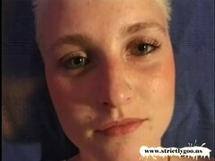 Faciale, Poilue, Piercing, Chatte, Cheveux courts, Pute, Adolescente, Rétro ancien