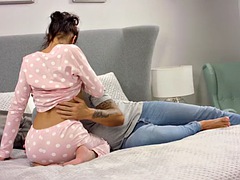 Большие сиськи, Брюнетки, В первый раз, Русские, Молоденькие, Тугие, Сиськи, Девственница