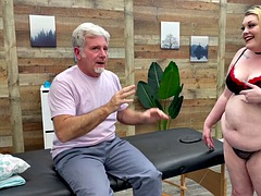 Erotic massage with sex toys for chubby blonde Luna Storm