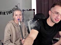 Nana, Famille, Adolescente