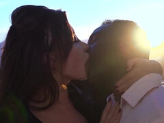 Arsch, Schwarz, Braunhaarige, Hd, Interrassisch, Im freien, Pornostars, Muschi