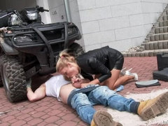 フェラチオ, 衣服着たままセックス, イく瞬間, 天然, ヌード, アウトドア, 放尿, シャワー