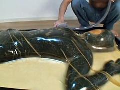 Poupée, Latex