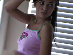 18 años, Amateur, Morena, Polla, Fetiche, Lencería, Desnudarse, Adolescente