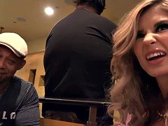 Verga grande, Rubia, Tetona, Cornudo, Interracial, Chupando