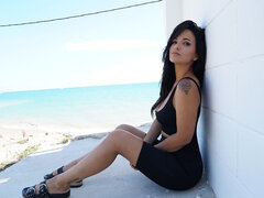 Plage, Sucer une bite, Brunette brune, Naturelle, De plein air, Chatte, Tatouage, String