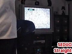 Sucer une bite, Homosexuelle, Poilue, Fait maison, Actrice du porno, Maigrichonne, Tatouage, Rétro ancien