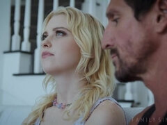 Grosser schwanz, Blondine, Kehlenfick, Familie, Behaart, Handjob, Hd, Jungendliche (18+)