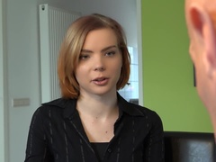 Blondine, Kehlenfick, Schwanz, Handjob, Lecken, Kurzes haar, Jungendliche (18+)