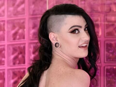 Gros cul, Noire, Brunette brune, Rondelette, Souple, Masturbation, Nue  à poil, Solo