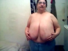 Exposing my large tits to several guy