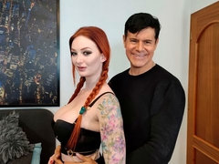 Culo, Tetas grandes, Estilo perrito, Madres para coger, Pelirrojo, Bofetada, Chorro, Tatuaje