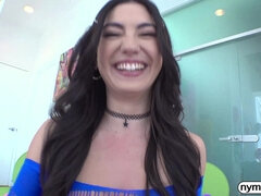 Grosse bite, Sucer une bite, Brunette brune, Éjaculation interne, Queue, Hard, Nénés