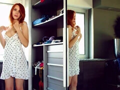 Любители, Белье, Мастурбация, Обнаженные, Рыжие, Бритые, Тощие, Стриптизерша