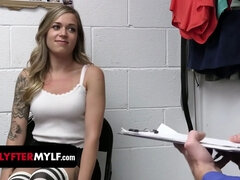 Americano, Tetas grandes, Engañando, Madura, Dominación, Dominacion femenina, Hd, Gritar