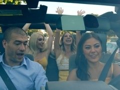 デカパイ, ブロンド, 車, バック, 手コキする, ハードコア, オージー, 三人