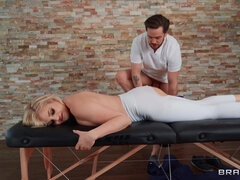 Raunchy sex massage with deep asshole fucking for Katy Jane