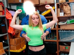 Grosser arsch, Blasen, Geschnappt, Handjob, Entkleiden, Jungendliche (18+), Titten, Uniform