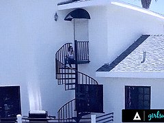 デカ尻, デカパイ, 顔面騎乗, なめる, 下着, 淫乱熟女, オマンコ, 三人