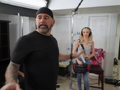 Arsch, Tussi, Grosser schwanz, Blasen, Hardcore, Pornostars, Pov, Titten