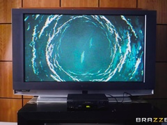 Gros seins, Noire, Sucer une bite, Tromperie, Couple, Branlette thaïlandaise, Pov, Réalité