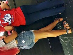 Braunhaarige, Jungendliche (18+)