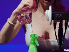 Tetas grandes, Rubia, Consolador, Aceite, Perforación, Coño, Juguetes, Mojado