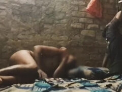 18 ans, Bisexuelle, Indienne, Fille latino, Domestique, Massage, Mature, Épouse