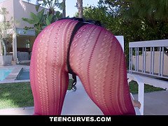 Gros cul, Gros seins, Brunette brune, Homme nu et filles habillées, Hard, Hd, Adolescente, Nénés