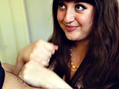 ぽっちゃり, デカパイ, フェラチオ, 茶髪の, 手コキする