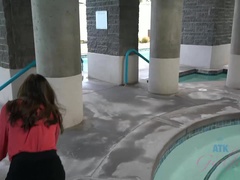 Blasen, Besamung, Fussjob, Freundin, Latina, Pool, Pov, Muschi