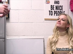 Blondine, Geschnappt, Dildo, Fingern, Hardcore, Mutti, Büro, Muschi