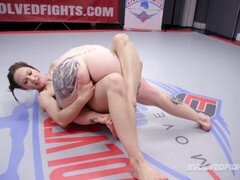 Lesbiana, Strapon, Lucha