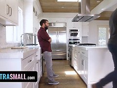 Avery Black Stepdaughter Squirts & Gets Facial from Step Daddy