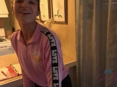 Amateur, Morena, Penetracion con dedos, Hd, Al aire libre, Orinar, Pov, Afeitado