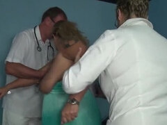 Gros cul, Blonde, Classique, Allemand, Rétro, Jarretelles, Tabou, Plan cul à trois