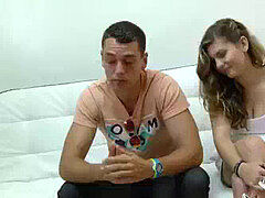 Pelicula-completa, brown-haired, fledgling