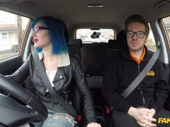 Amateur, Anal, Sucer une bite, Voiture, En levrette, Doigter, Pov, Chatte