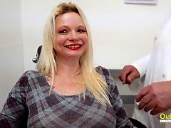 Schönheit, Vollbusig, Geile alte tussi, Dildo, Masturbation, Milf, Mutti, Stiefmutter