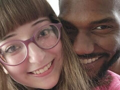18 años, Culo grande, Verga grande, Mamada, Estilo perrito, Interracial, Tetas naturales, Adolescente