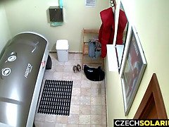 チェコ, Hd, なめる, 淫乱熟女, オマンコ, 日光浴室, スパイ, ウェブカメラ