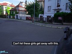 Большие сиськи, Минет, Семяизвержение, Натуральные сиськи, Оргазм, На публике, Реалити, Сиськи
