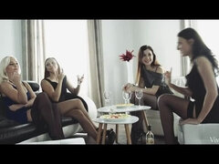 Arschlecken, Lesbisch, Lingerie, Natürlich, Party, Strümpfe