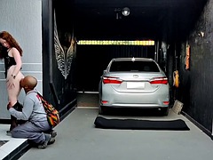 69, Grosse bite, Gros seins, Sucer une bite, Interracial, Fête, Public, Surprise