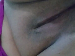 Schlampe, Blasen, Braunhaarige, Pummelig, Latina, Orgasmus, Solo, Titten
