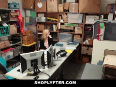 Шантаж, Блондинки, Застукали, Сперма на лице, Секс без цензуры, Хд, Сыновья, Подглядывание